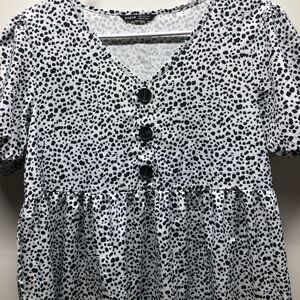 Shein brand dress.  This is 100% polyester. This is a size small